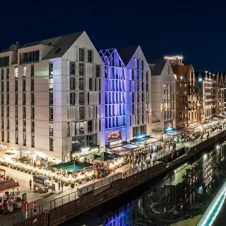 Deo Plaza Granaria, Sun & Snow *